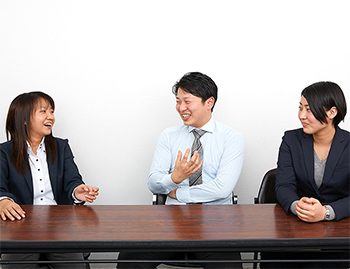 今年度の新入社員WさんのエルダーにSさんを指名した理由は何ですか?